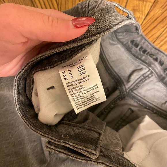 American Eagle NEW high waisted jeans - Picture 4 of 5